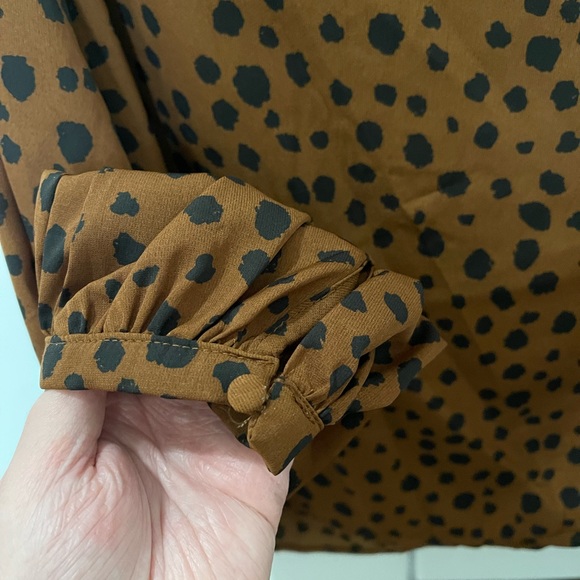 Polka Dot (animal print) Blouse - Picture 3 of 4